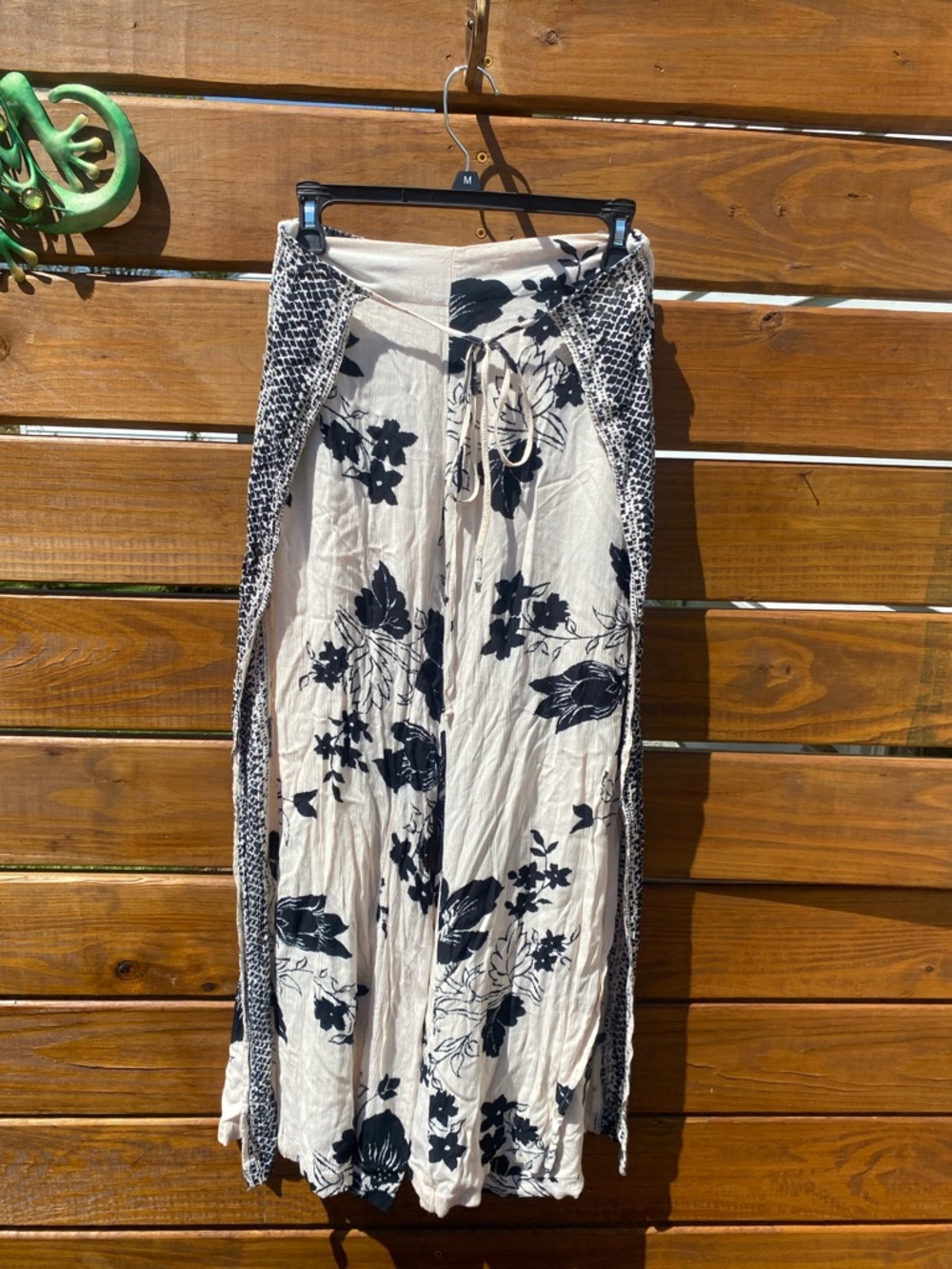 Lightweight Floral Billabong beach pants side slits